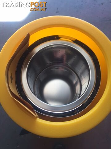 Adsi Egg Valet egg breaking and separating unit - photo 3 of 3