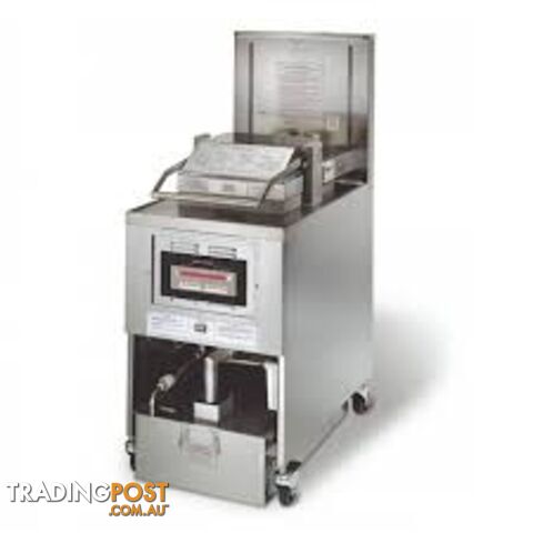 Fryers - Henny Penny PFG600-8000 - Four-head gas pressure fryer - Catering Equipment - Restaurant