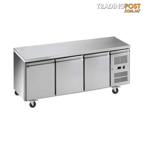 Refrigeration - Undercounter freezers - Exquisite USF400H - Solid 3-door - Catering Equipment