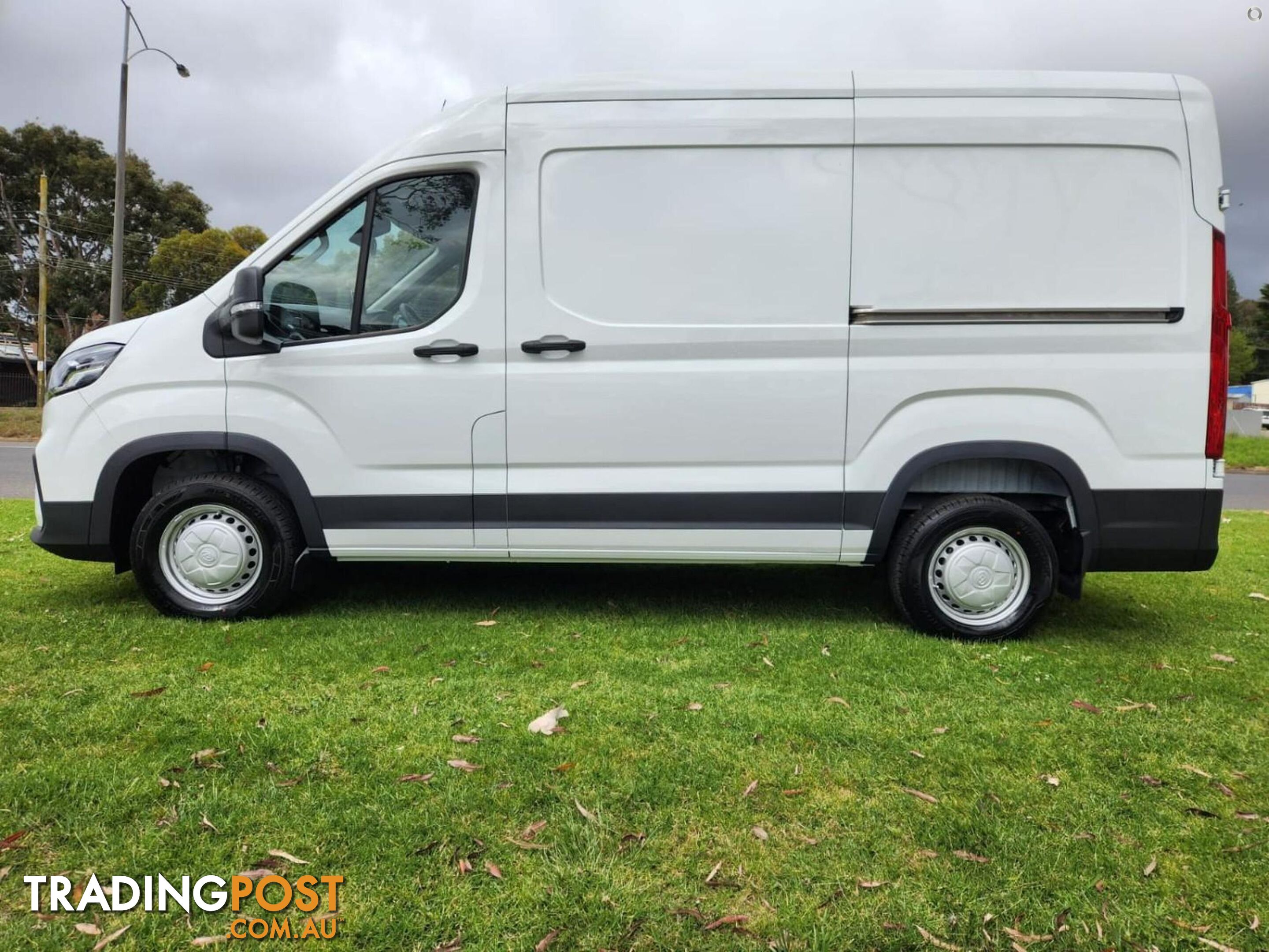 2023 LDV DELIVER 9   VAN