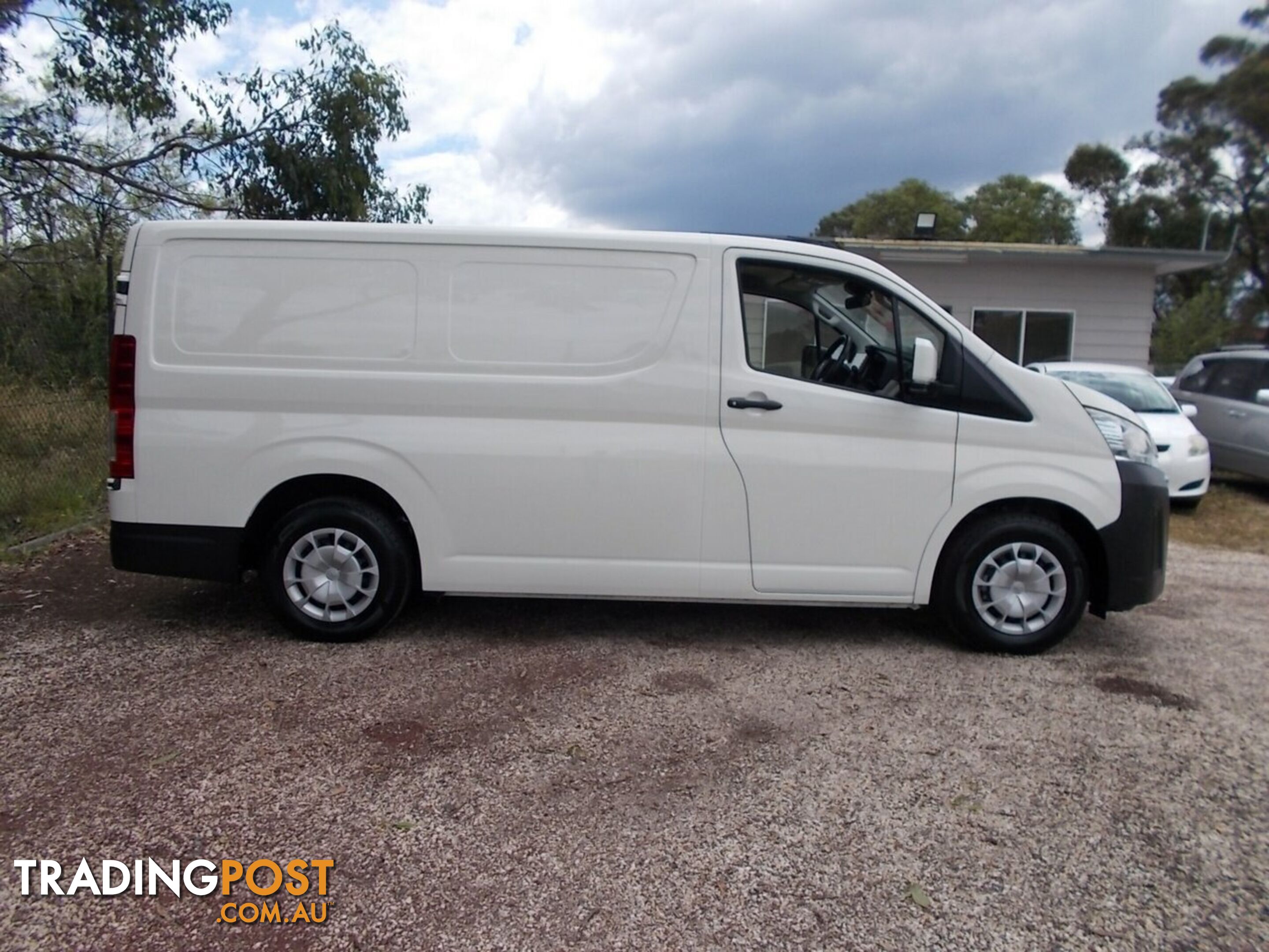 2022 TOYOTA HIACE LWB GDH300R VAN