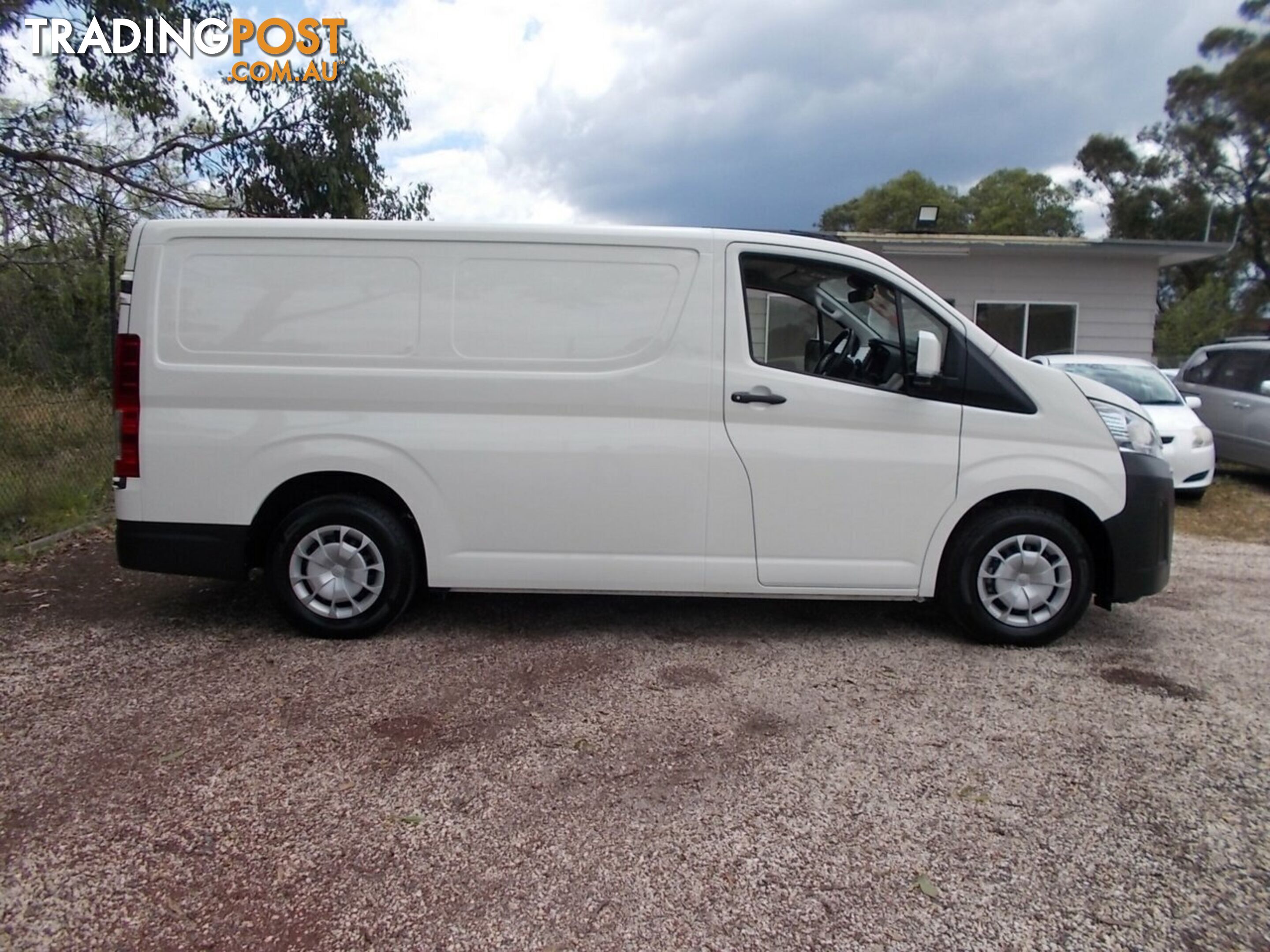 2022 TOYOTA HIACE LWB GDH300R VAN