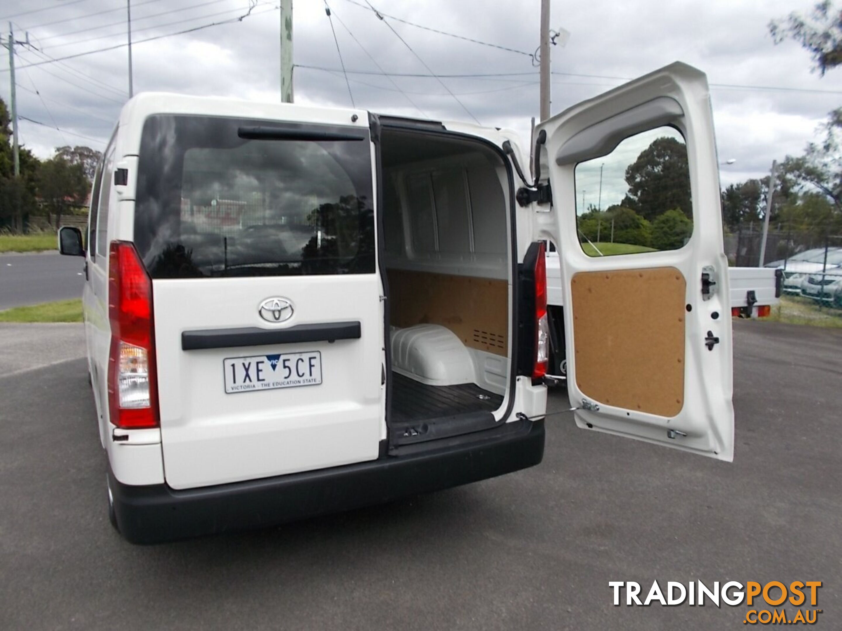 2022 TOYOTA HIACE LWB GDH300R VAN