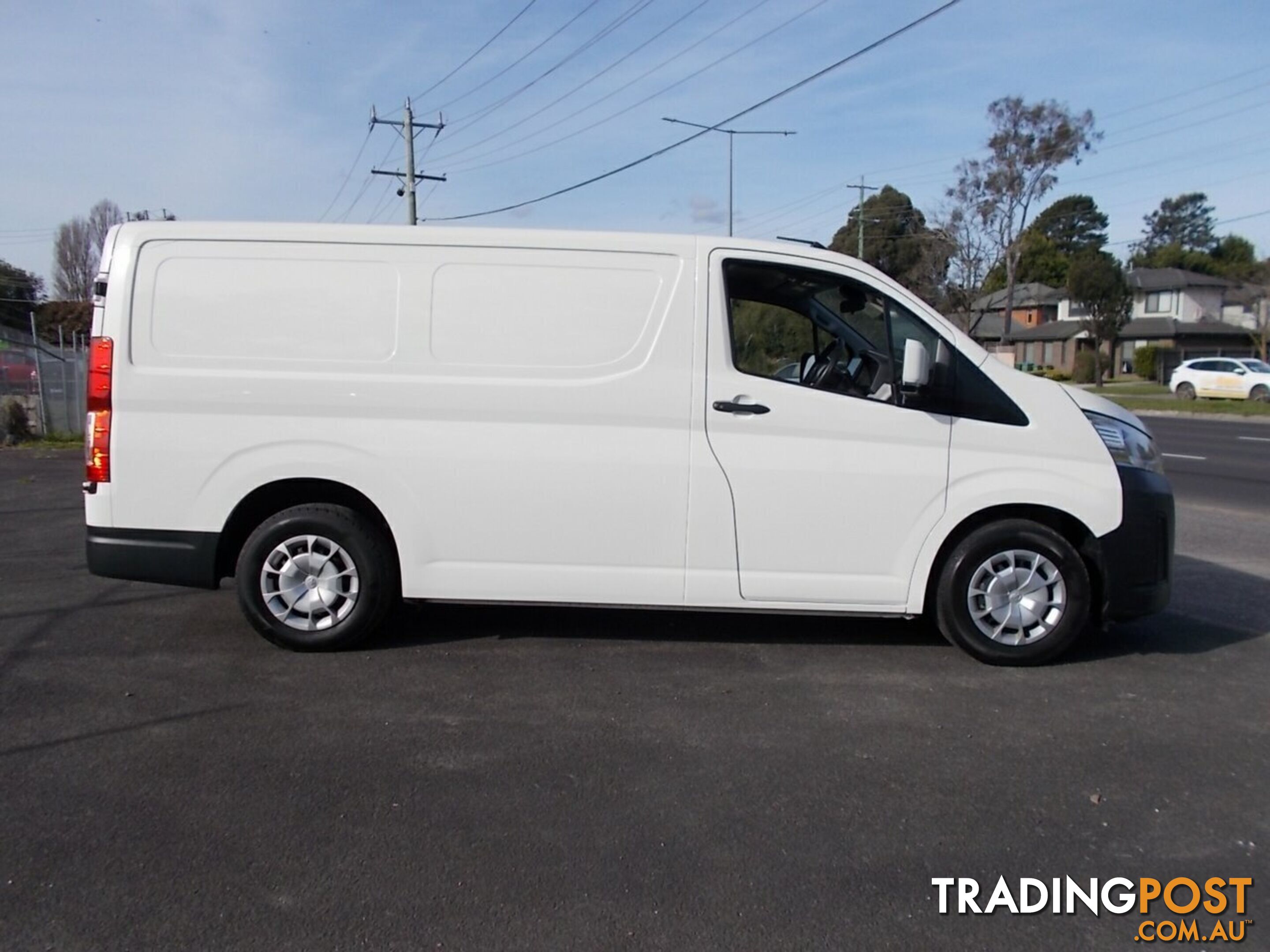 2022 TOYOTA HIACE LWB GDH300R VAN