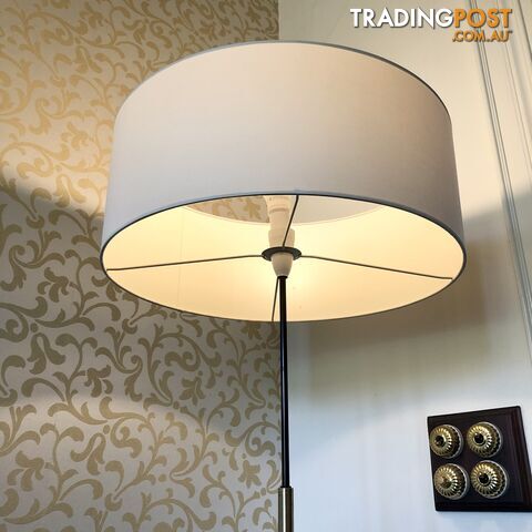 💡ONE Golden &amp;amp; Black Floor Lamp with Cream Drum Fabric Shade