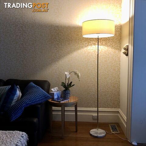 💡ONE Golden &amp;amp; Black Floor Lamp with Cream Drum Fabric Shade