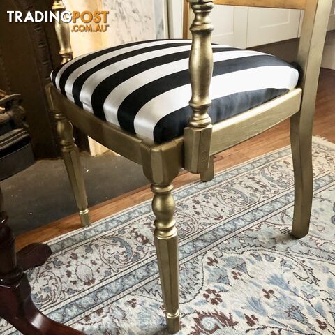 💺2 Gilt & Carved Hollywood Style Accent Armchairs With B&W Satin Seat