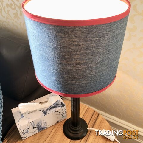 💡Contemporary Style Blue Red and Black Side Table Lamp