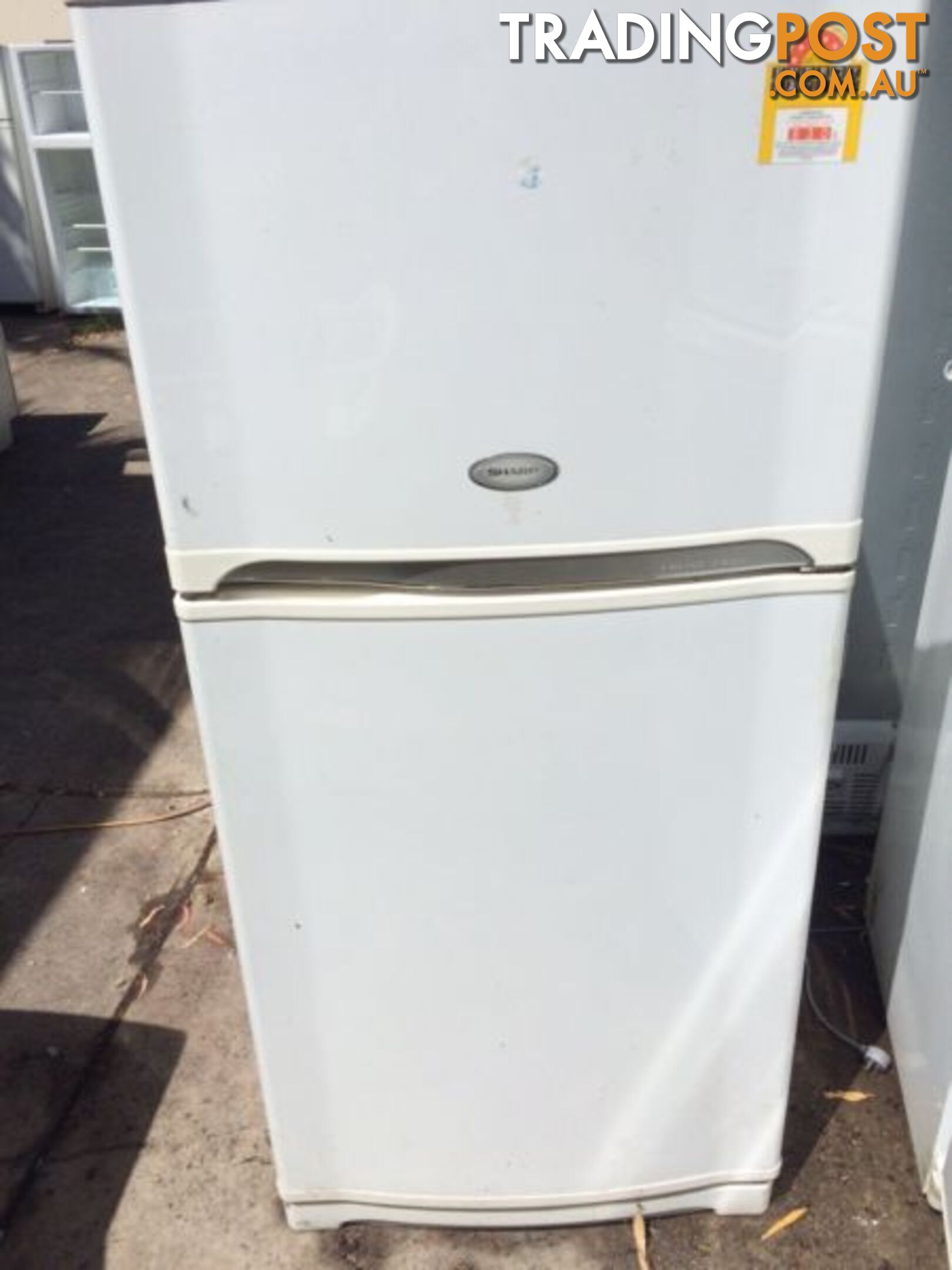 Sharp 475L fridge
