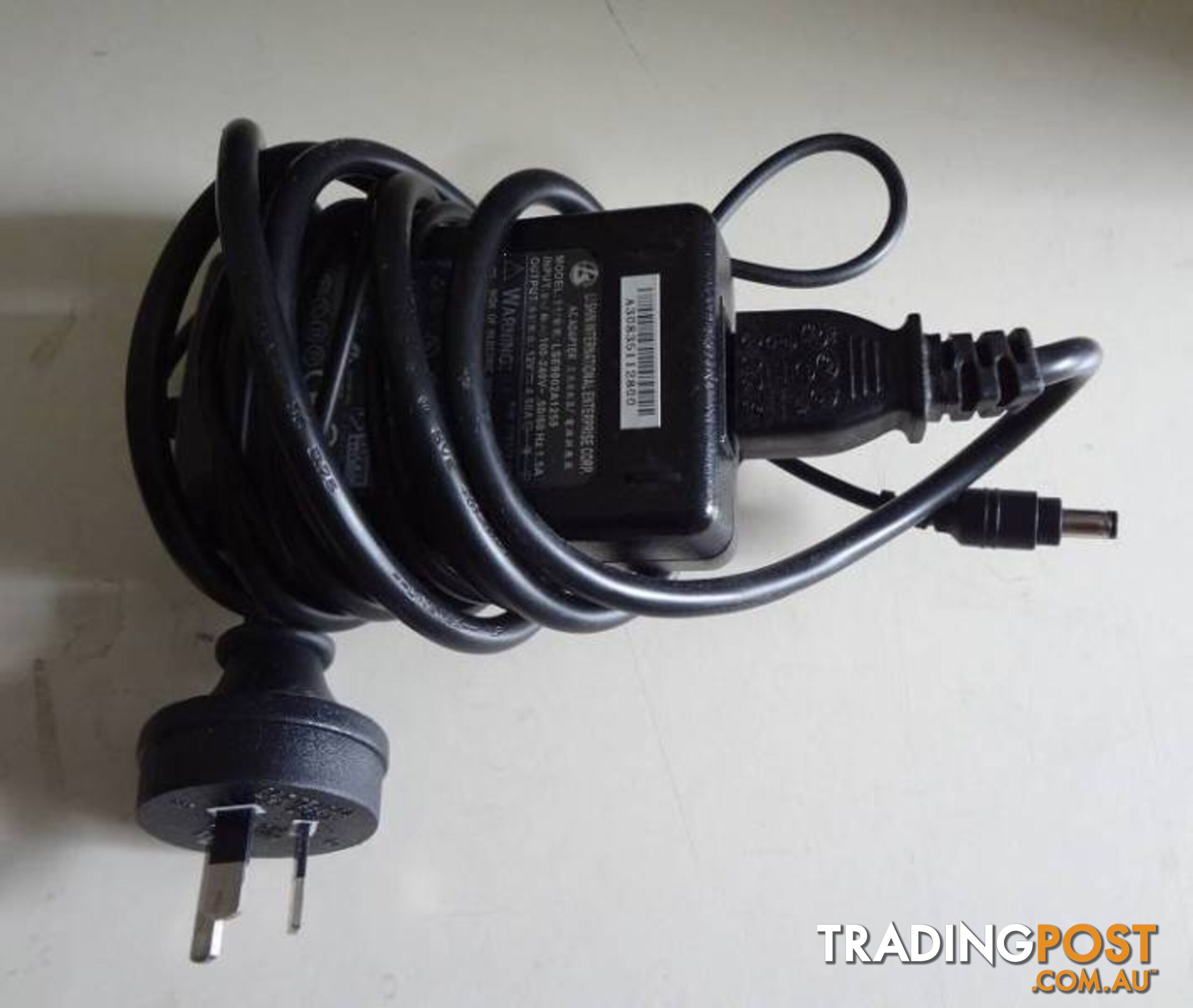 AC ADAPTOR 240/12v LAPTOP etc (new)