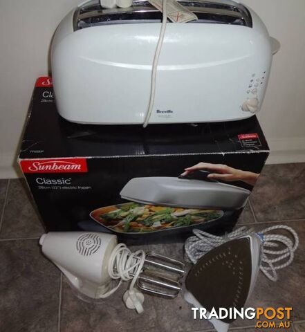ASSORTED HOUSEHOLD APPLIANCES (4 items)