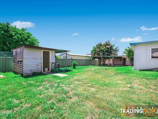 2 Greenfields Avenue WEST KEMPSEY NSW 2440