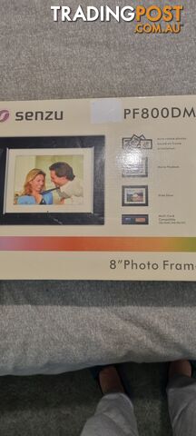 Digital picture frame