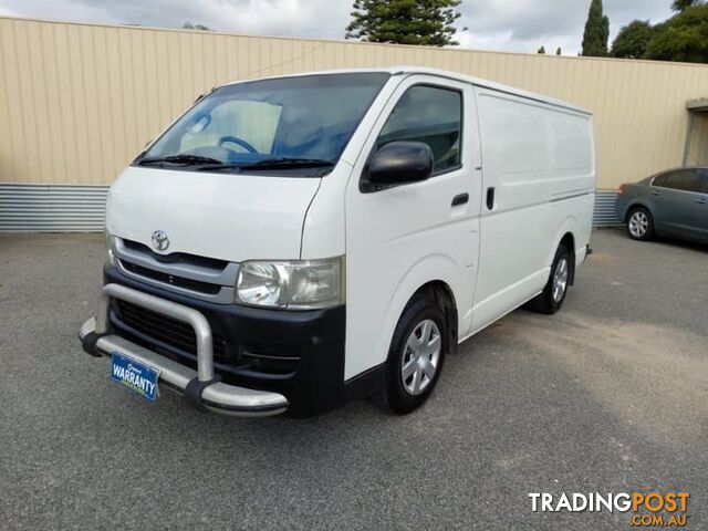 2008 TOYOTA HIACE - photo 3 of 22