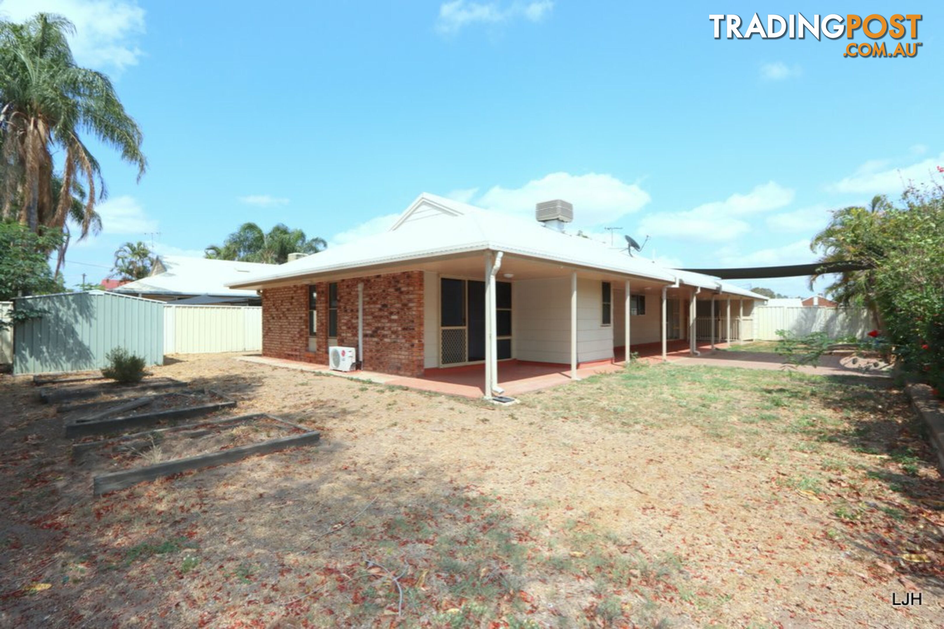 10 Peggy Court EMERALD QLD 4720