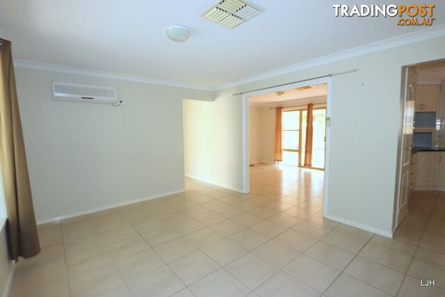 10 Peggy Court EMERALD QLD 4720