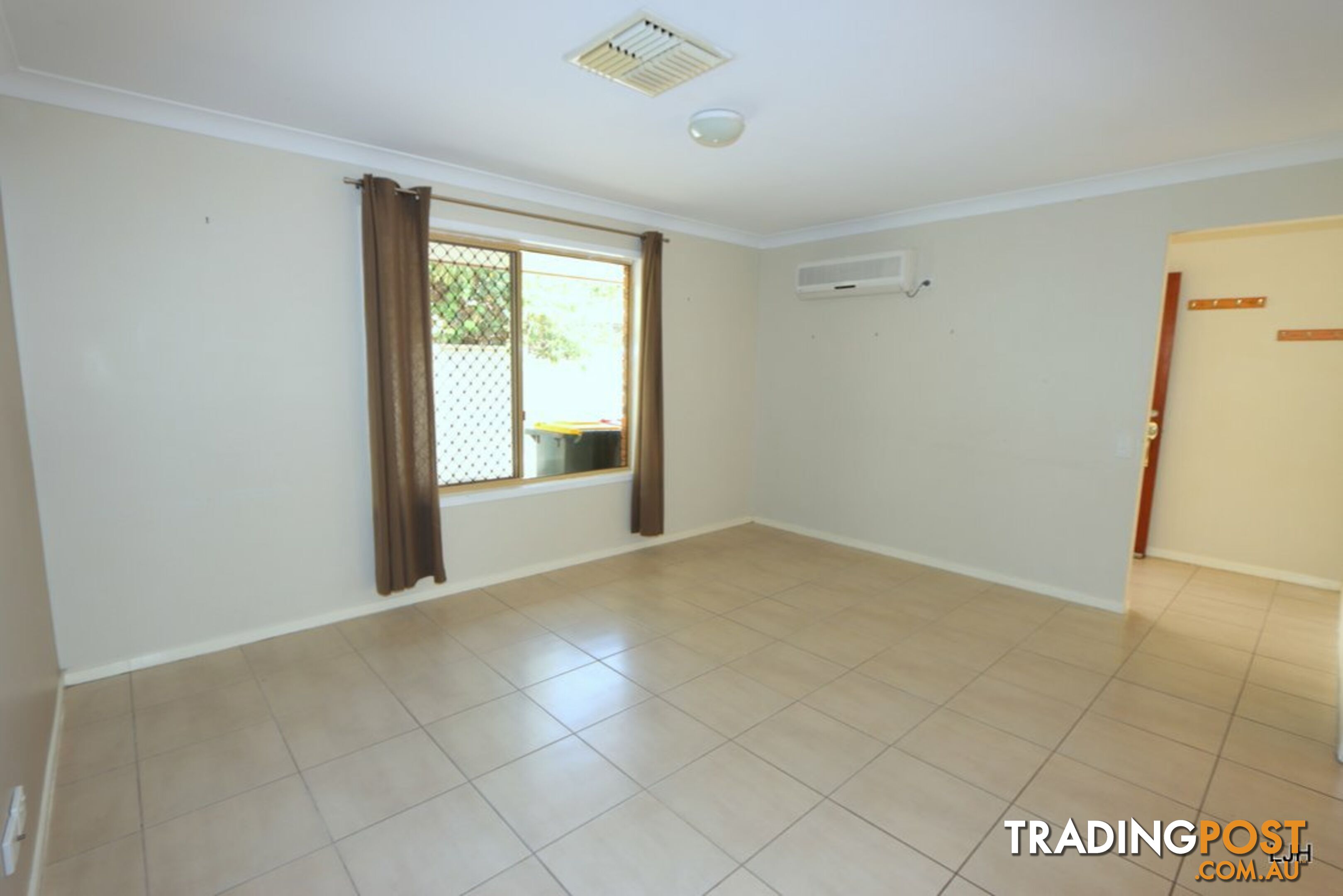 10 Peggy Court EMERALD QLD 4720