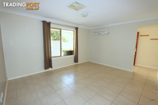 10 Peggy Court EMERALD QLD 4720