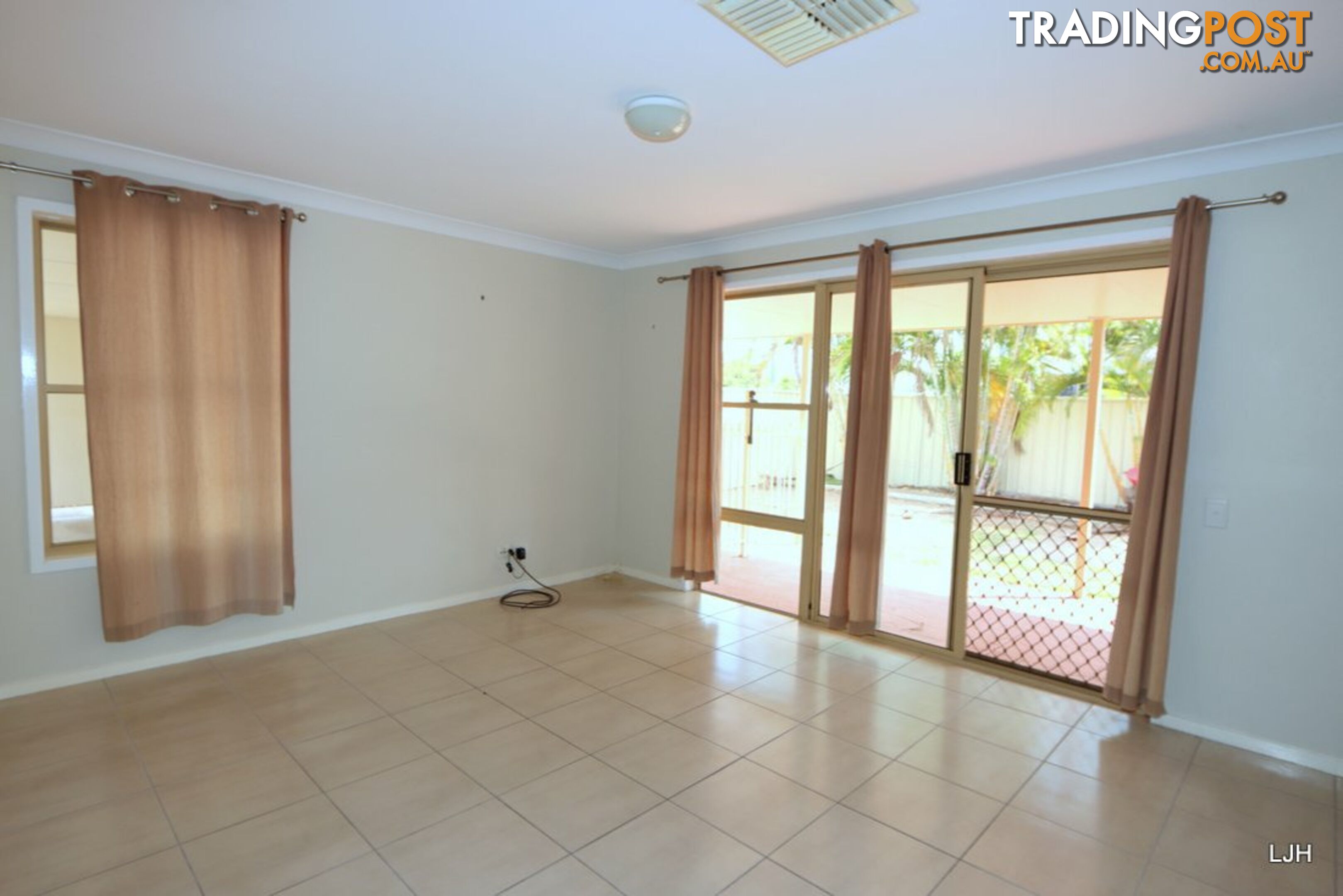 10 Peggy Court EMERALD QLD 4720