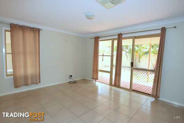 10 Peggy Court EMERALD QLD 4720