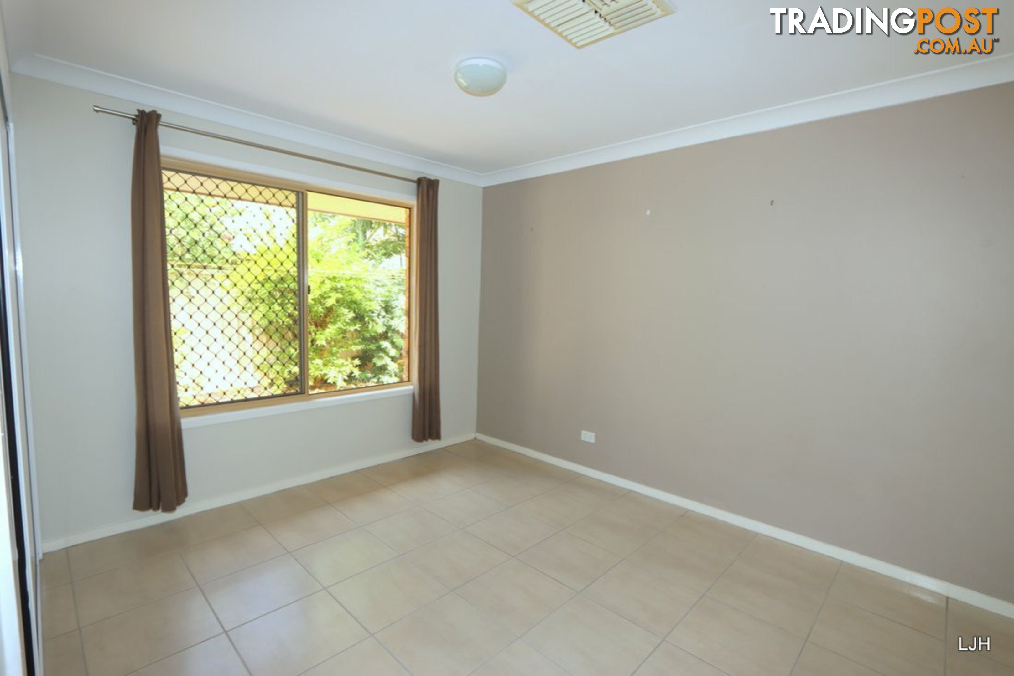 10 Peggy Court EMERALD QLD 4720