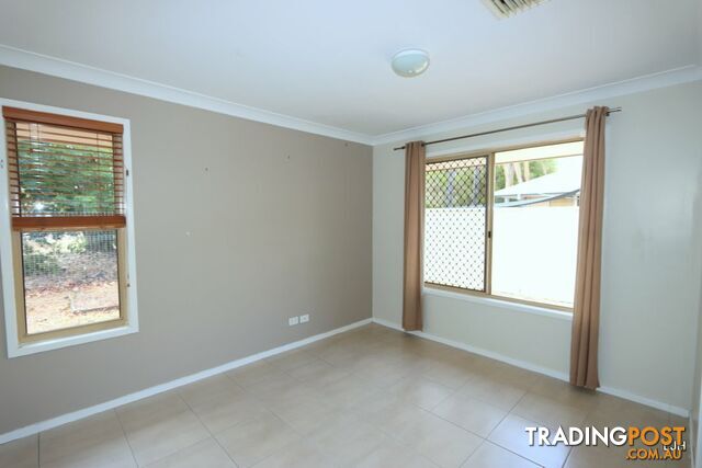 10 Peggy Court EMERALD QLD 4720