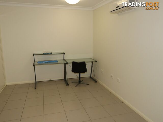 Unit 1/38 Berthun Street EMERALD QLD 4720