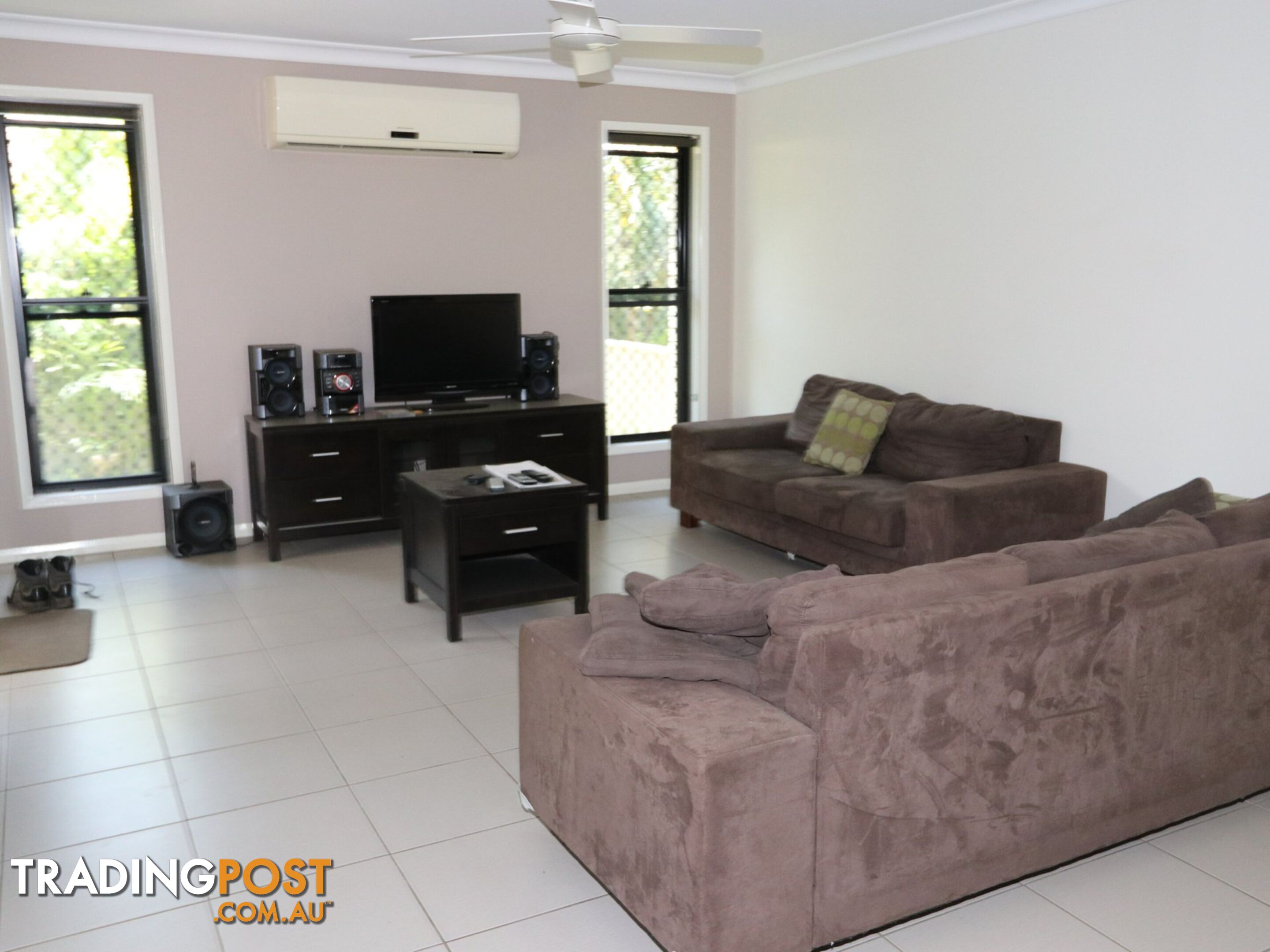 Unit 1/38 Berthun Street EMERALD QLD 4720