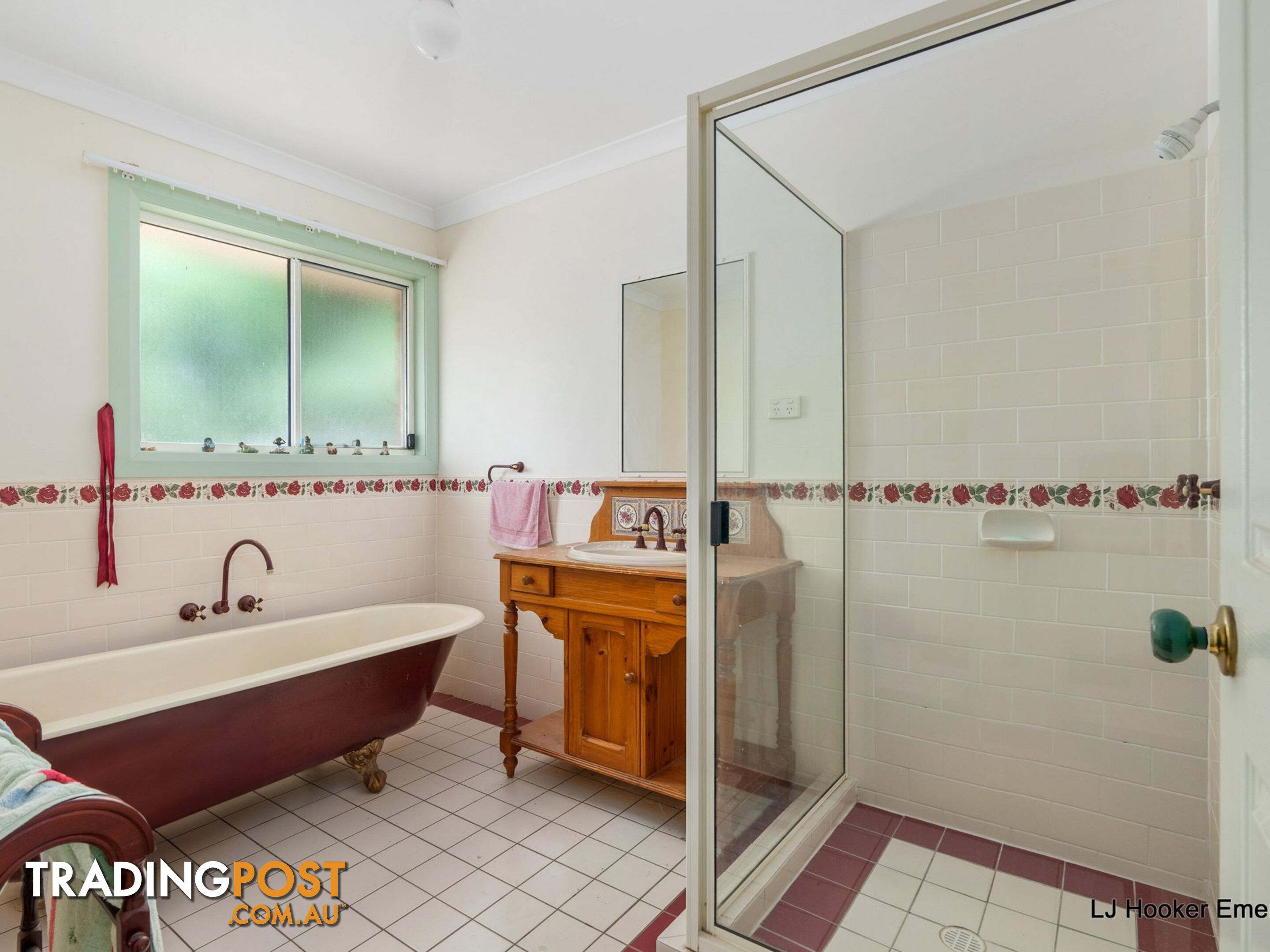 19 Country Lane EMERALD QLD 4720