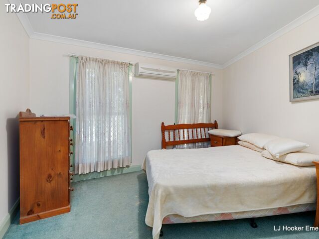 19 Country Lane EMERALD QLD 4720