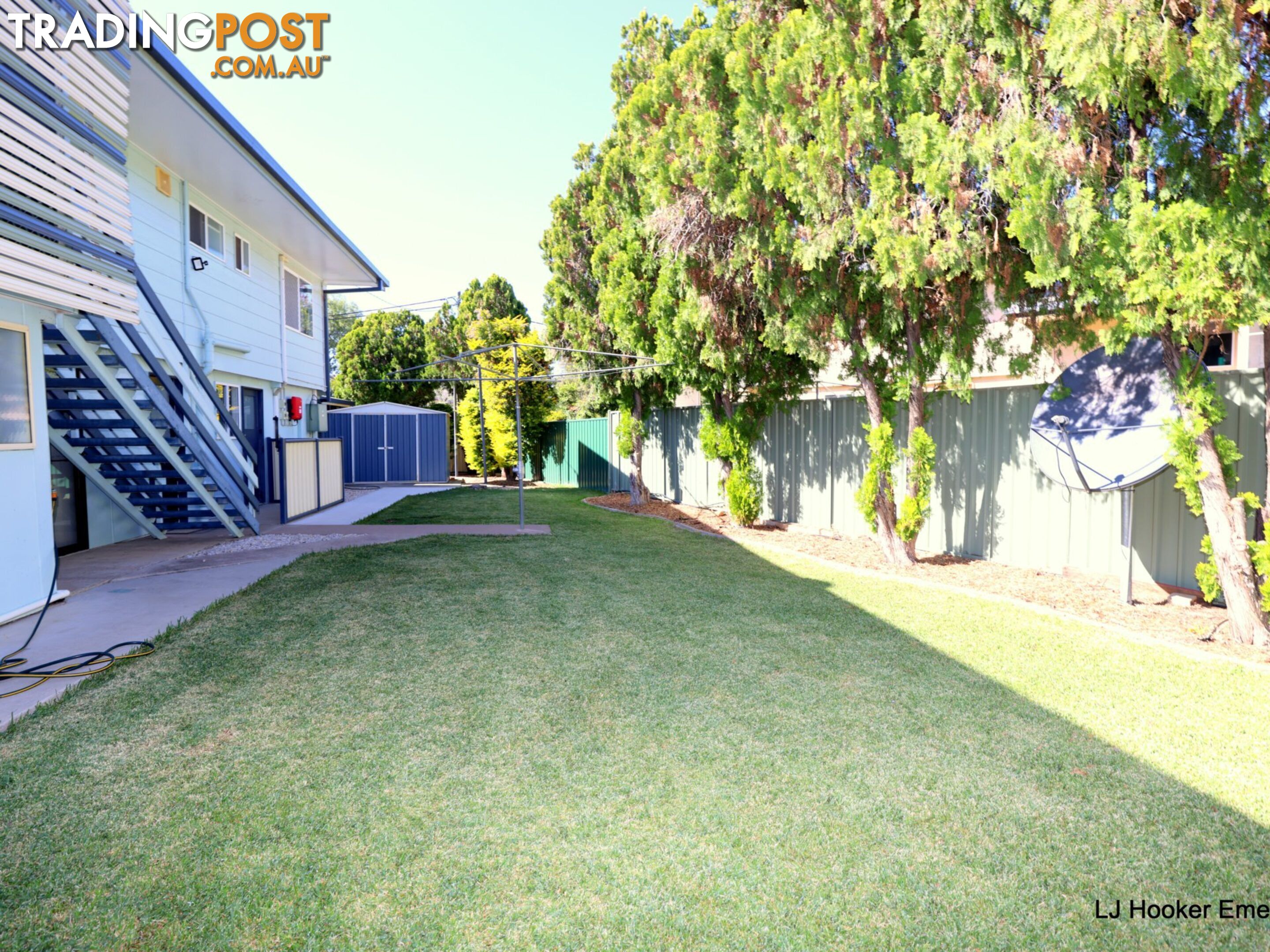 15 Roseanne Road EMERALD QLD 4720