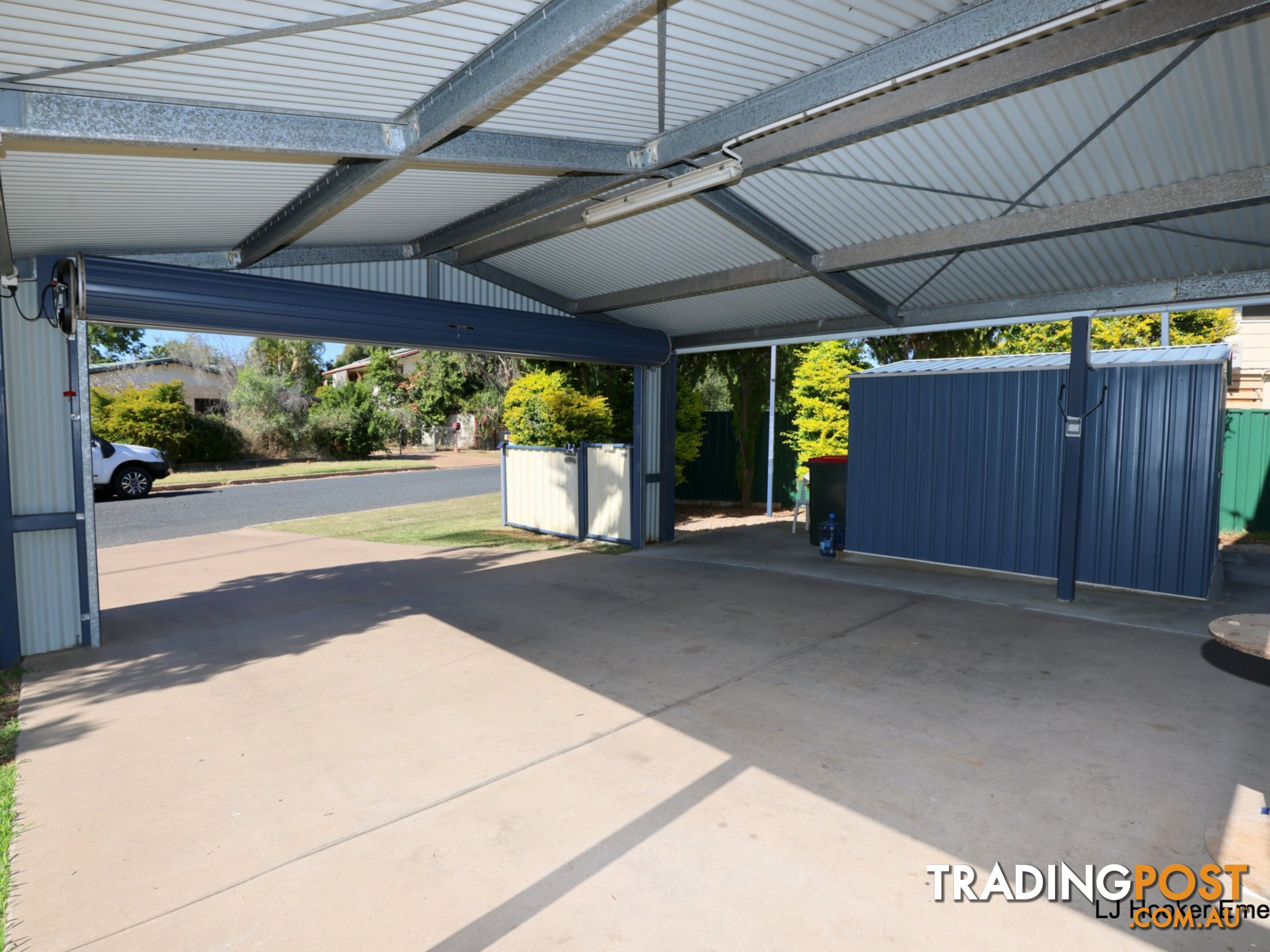 15 Roseanne Road EMERALD QLD 4720