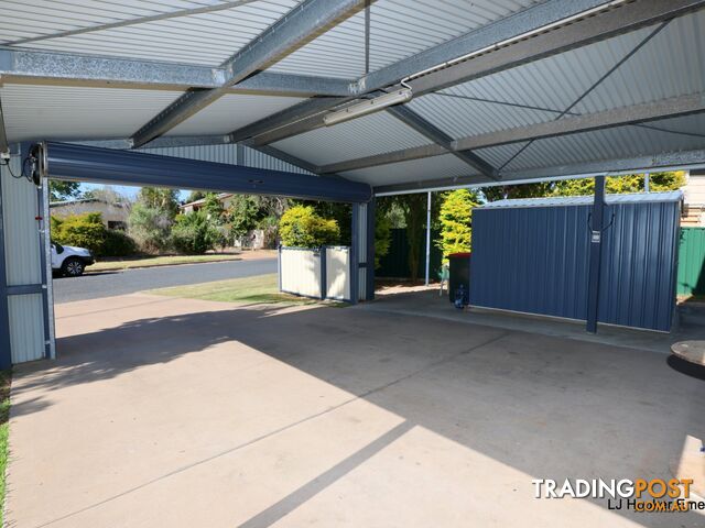 15 Roseanne Road EMERALD QLD 4720