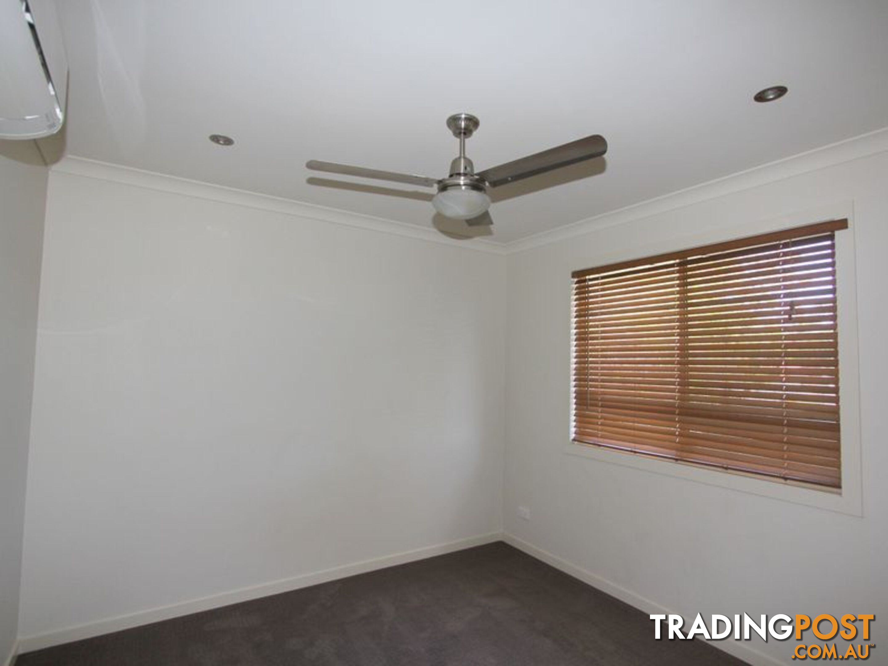 Unit 1/30 Riverview Street EMERALD QLD 4720