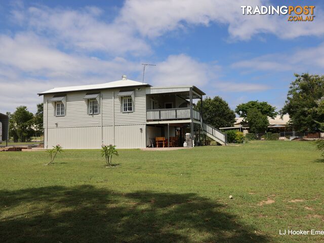 24 Andrews Road EMERALD QLD 4720