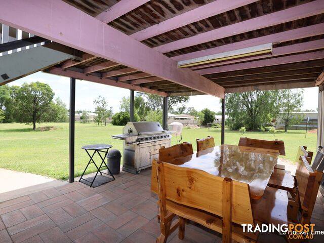 24 Andrews Road EMERALD QLD 4720