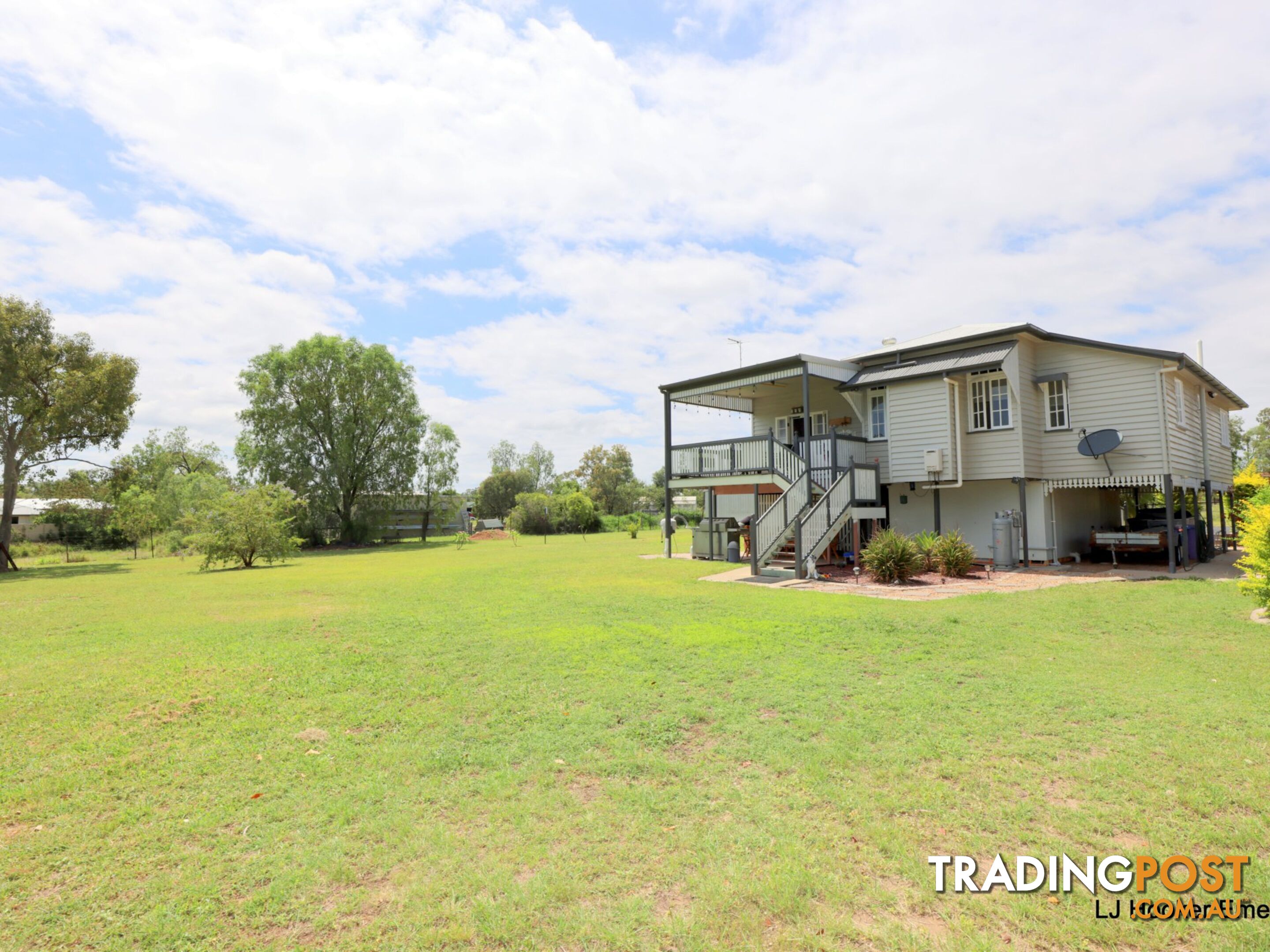 24 Andrews Road EMERALD QLD 4720