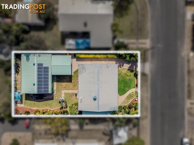 11 Centenary Drive EMERALD QLD 4720 - photo 2 of 21