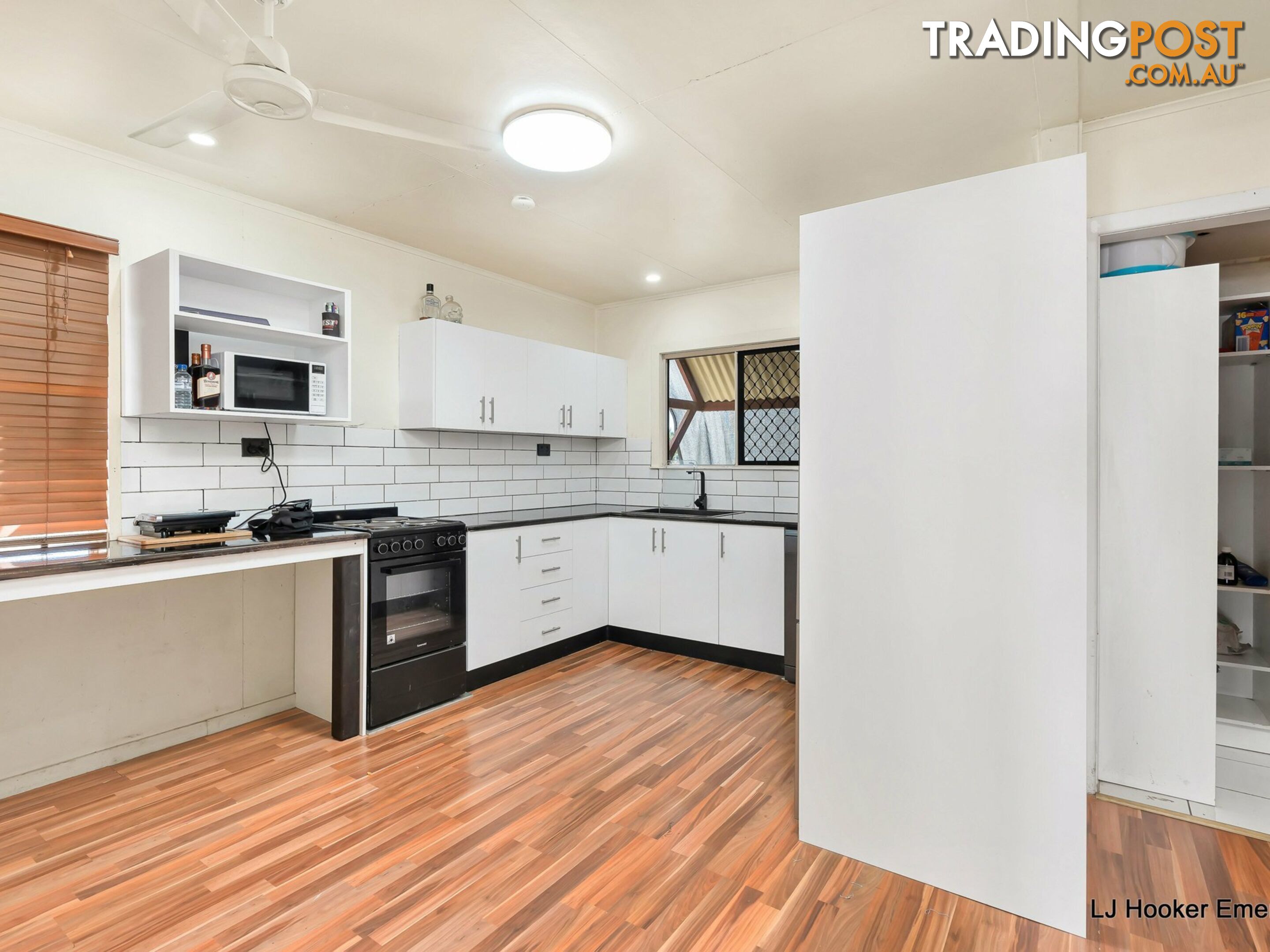 18 White Street EMERALD QLD 4720