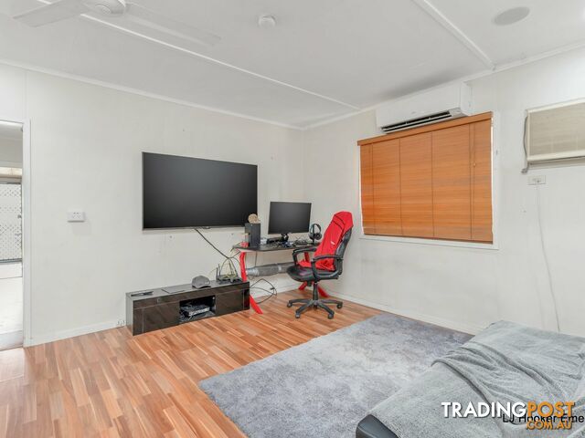 18 White Street EMERALD QLD 4720