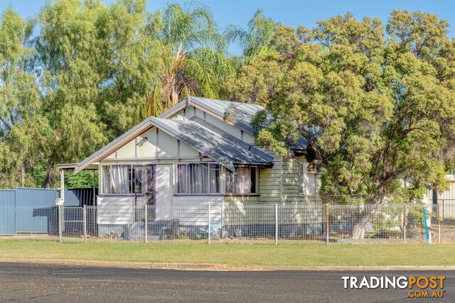 73 Ruby St EMERALD QLD 4720