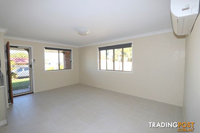 9 Cowan Cr EMERALD QLD 4720