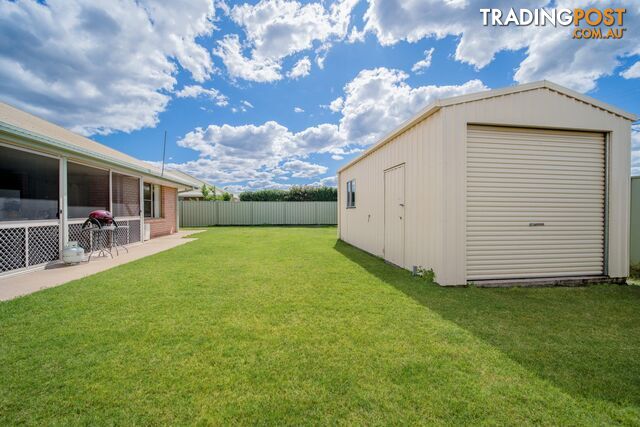 5 Sharlyn Crescent EMERALD QLD 4720