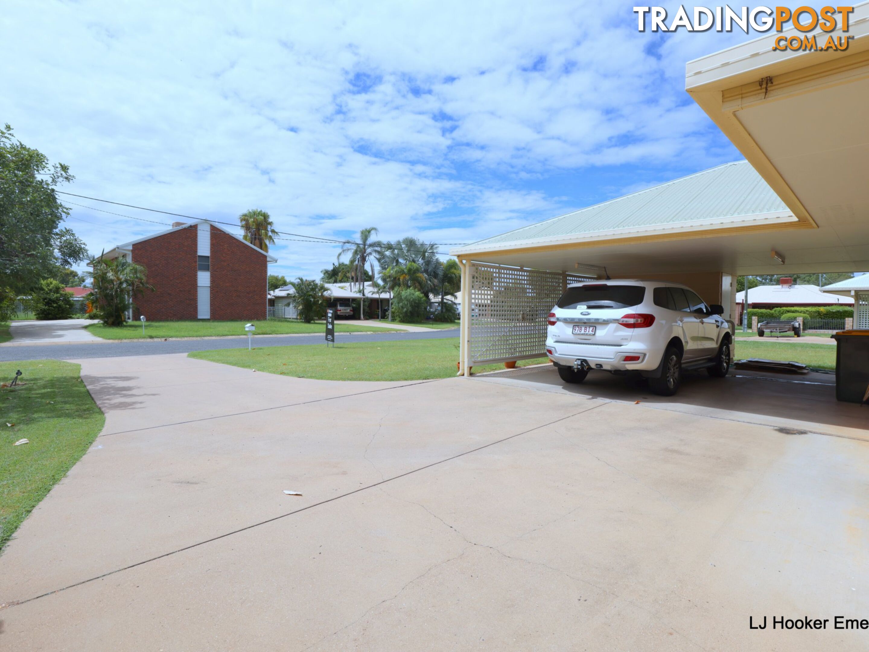 10 Chalmers Crescent EMERALD QLD 4720