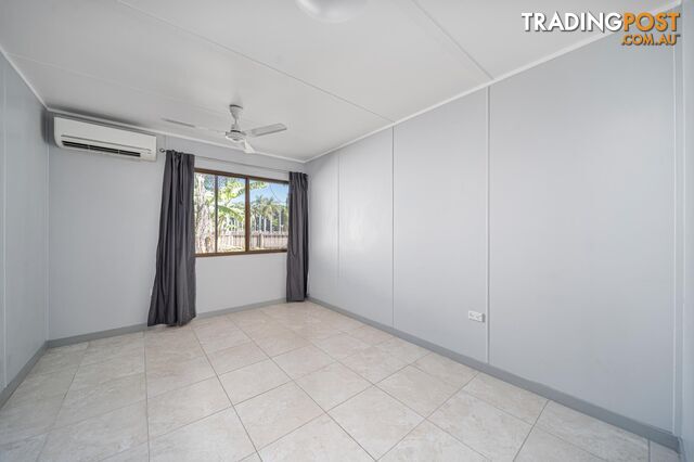 1 Harris Street EMERALD QLD 4720