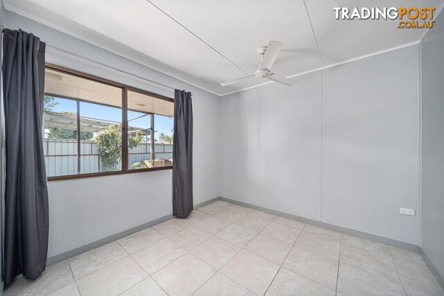 1 Harris Street EMERALD QLD 4720