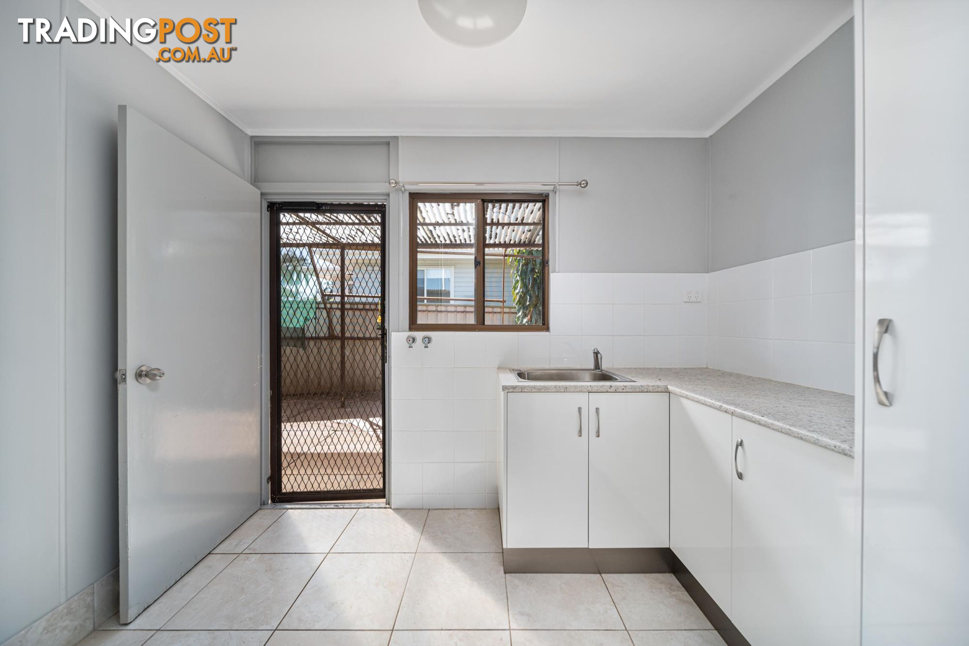 1 Harris Street EMERALD QLD 4720