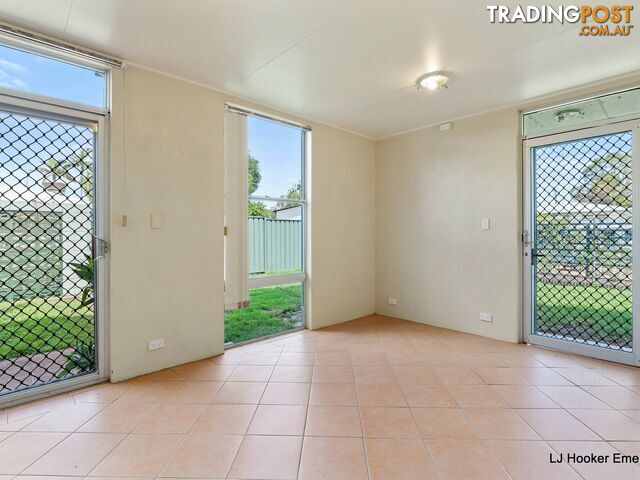 2/53 Dundas Street EMERALD QLD 4720