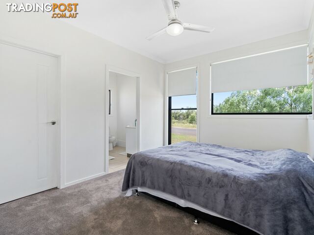 20 Lakeside Drive EMERALD QLD 4720