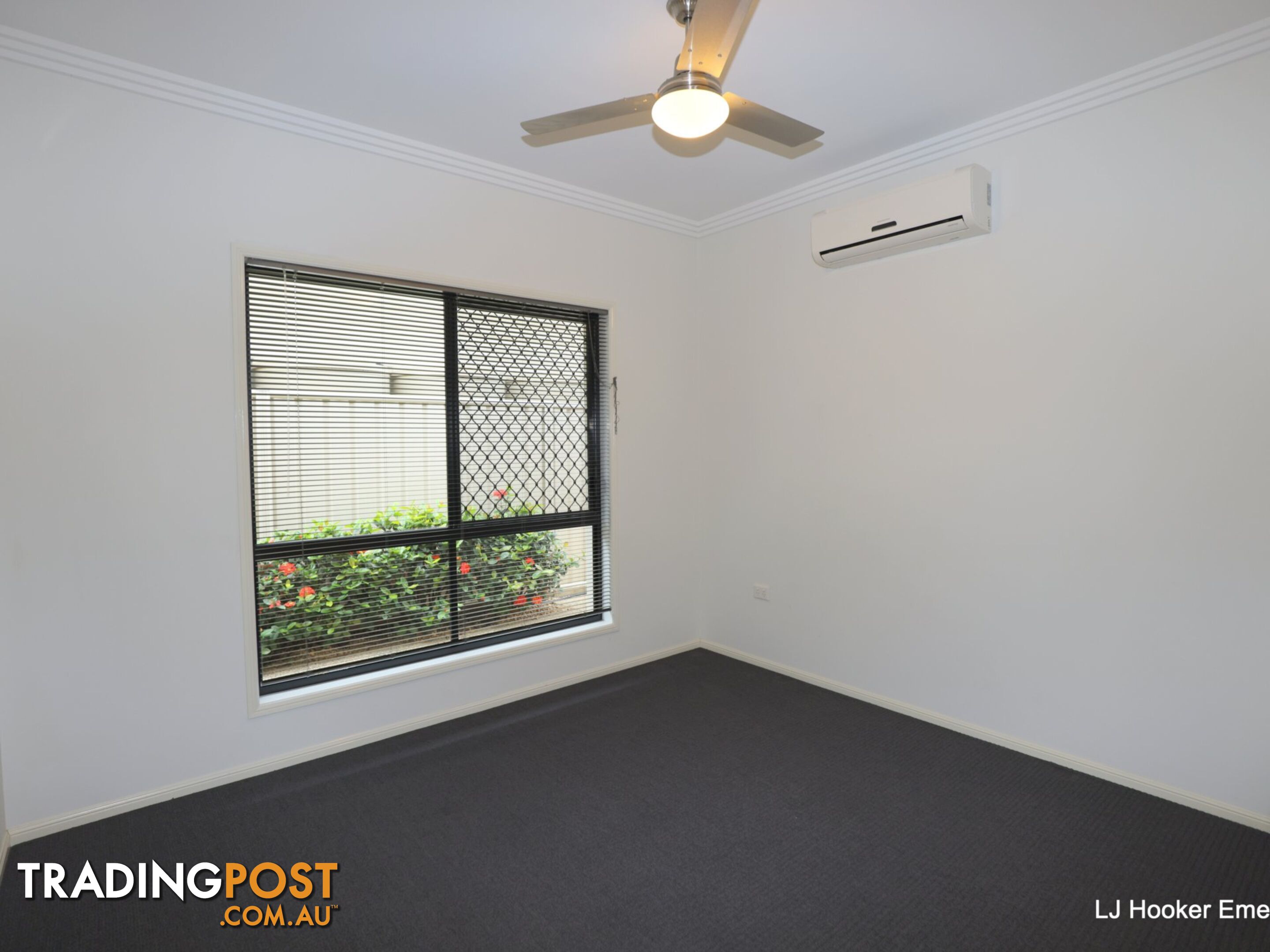 8 Moriarty Street EMERALD QLD 4720